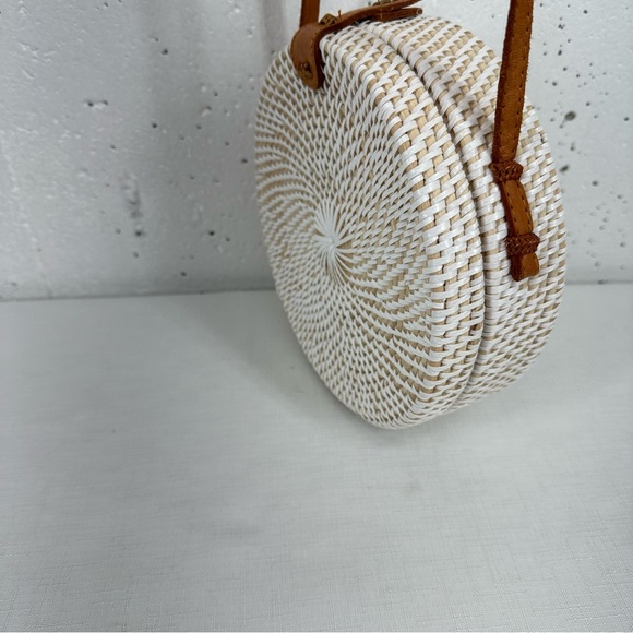 Unbranded White Round Wicker Straw & Leather Crossbody Bag Purse - Picture 5 of 12